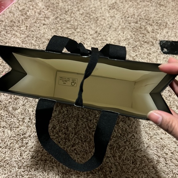 Gucci paper bag - Picture 2 of 3